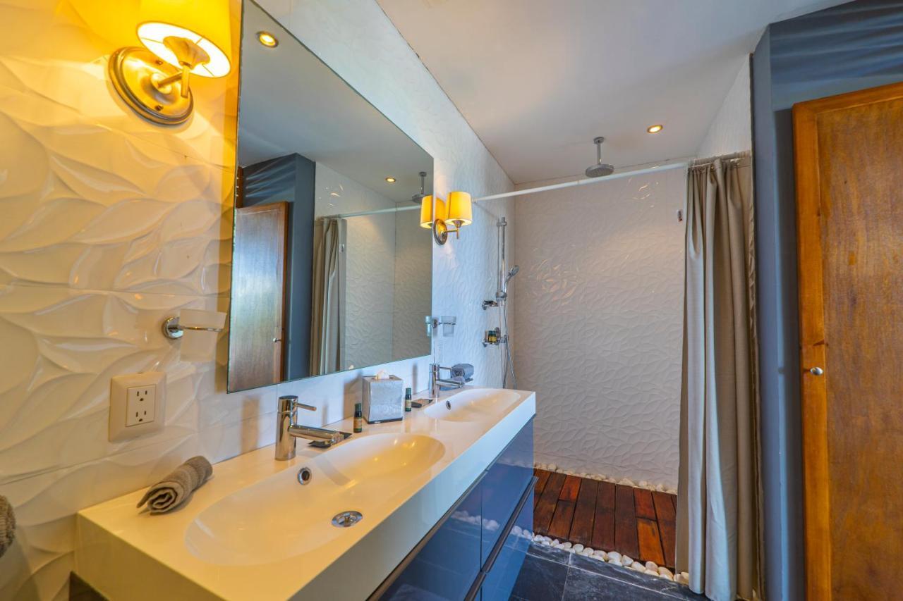 Suites At Sapphire Ocean Club 푸에르토 발라타 외부 사진