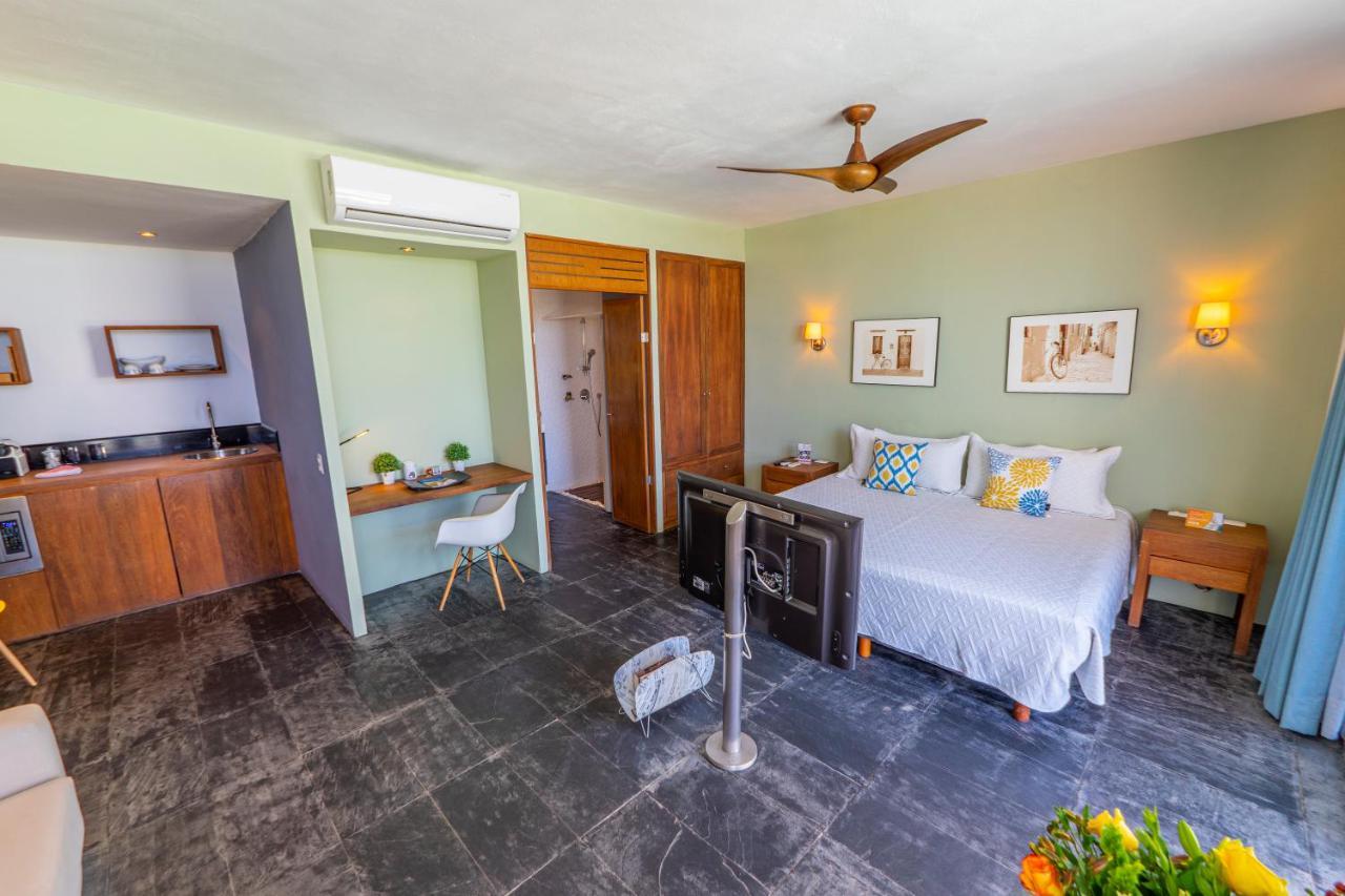 Suites At Sapphire Ocean Club 푸에르토 발라타 외부 사진